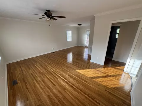 Living - 2823 Elmore Park Rd, Bartlett, TN 38134 photo 1 of 4
