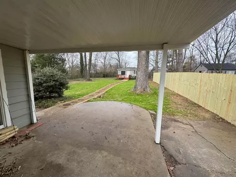 Exterior - 2823 Elmore Park Rd, Bartlett, TN 38134 photo 2 of 5
