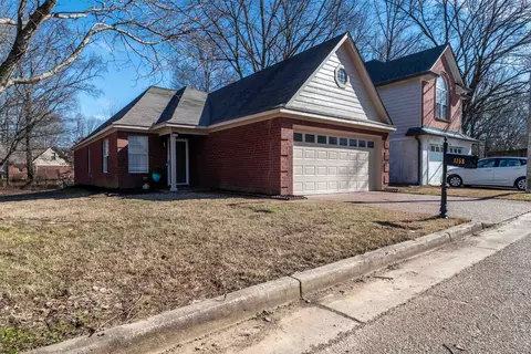 1158 Clear Creek Rd, Collierville, TN 38017