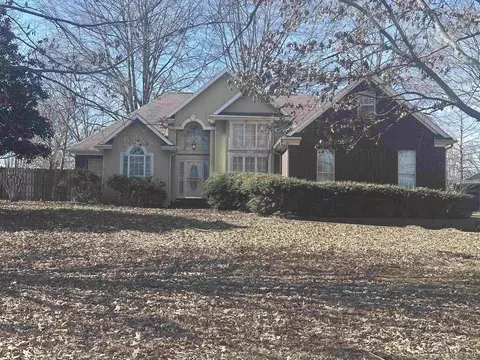 110 Annandale Ln, Senatobia, MS 38668