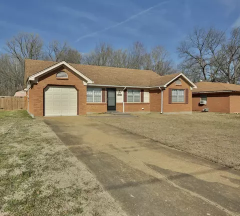 1820 W Holmes Rd, Memphis, TN 38109