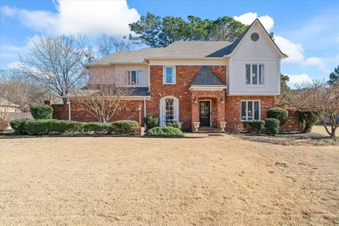 2126 Dalkeith Dr, Germantown, TN 38139