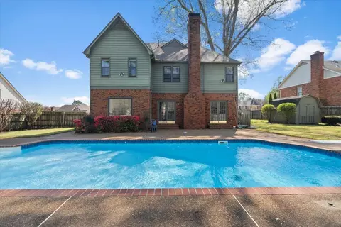 9168 Sycamore Creek Cv, Germantown, TN 38139