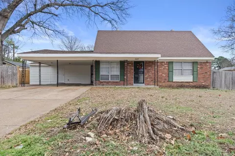 3220 Gina Dr, Memphis, TN 38118