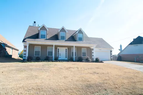 2988 Shadow Green Ln, Lakeland, TN 38002
