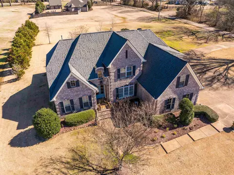 9030 Sandy Dr, Olive Branch, MS 38654
