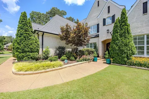 10204 Maple Run Dr, Lakeland, TN 38002