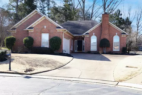 1819 W Pheasant Acres Ln, Cordova, TN 38016