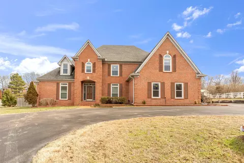 2470 N Reid Hooker Rd, Eads, TN 38028