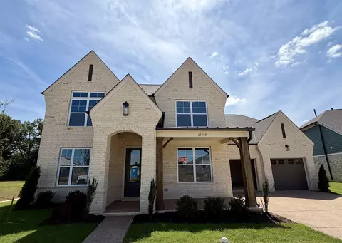 10305 Ashlyn Ln S, Collierville, TN 38017