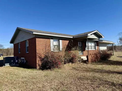 254 Michie Rd, Michie, TN 38357