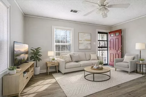 Living - 3084 Pershing Ave, Memphis, TN 38112 photo 1 of 5