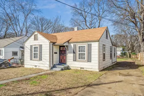Exterior - 3084 Pershing Ave, Memphis, TN 38112 photo 3 of 8