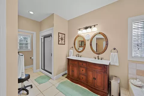 Bath - 180 Strobbe Ln, Counce, TN 38326 photo 2 of 4