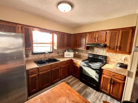 Kitchen - 597 Walton Loop, Covington, TN 38019 photo 2 of 2