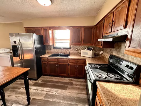 Kitchen - 597 Walton Loop, Covington, TN 38019 photo 1 of 2