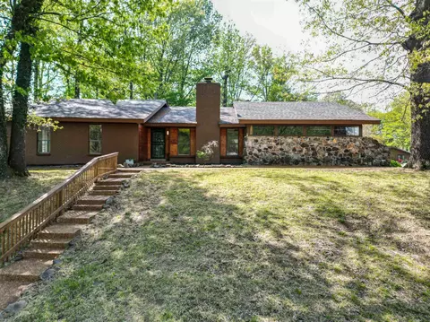 2145 Littlemore Dr, Memphis, TN 38016