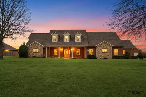 9136 Donnell Rd, Millington, TN 38053