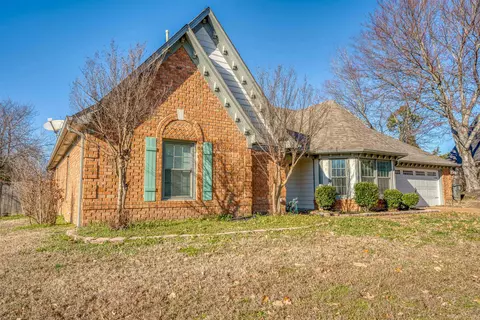 7766 Juniper Cv E, Cordova, TN 38016