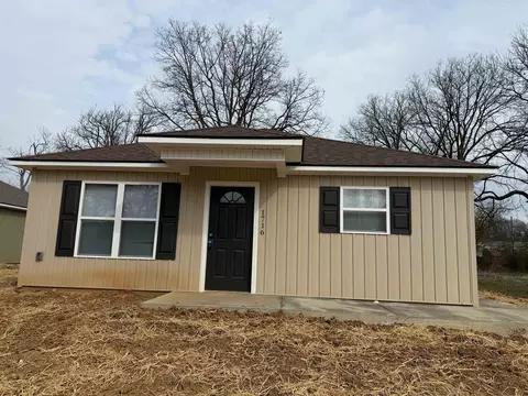 1716 Harris St, Dyersburg, TN 38024