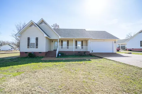 155 Greenwood Ave, Savannah, TN 38372