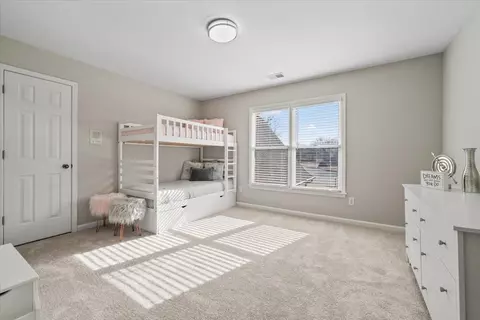 Bedroom - 1804 Lisson Cv, Collierville, TN 38017 photo 3 of 4