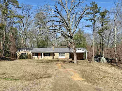 3379 64 Hwy, Selmer, TN 38375