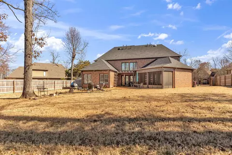 Exterior - 1083 E Old Hearthstone Cir, Collierville, TN 38017 photo 4 of 4