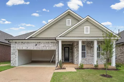 321 Kemrock Dr W, Cordova, TN 38018