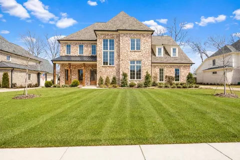1608 Paso Fino Trl, Collierville, TN 38017