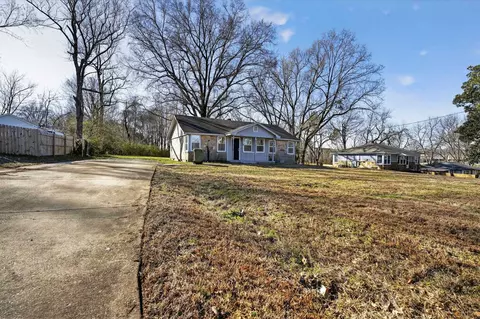 4043 Clearpool Circle Rd, Memphis, TN 38118
