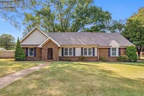 1595 Miller Farms Rd, Germantown, TN 38138