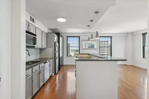 109 N Main St #1105, Memphis, TN 38103