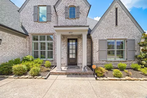 Exterior - 4711 Carousel Ln, Collierville, TN 38017 photo 2 of 4