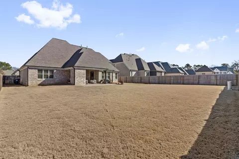 Exterior - 4757 Carousel Ln, Collierville, TN 38017 photo 4 of 4