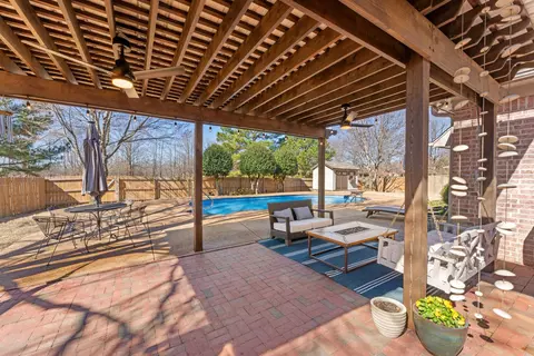 1339 Winoka Rd, Collierville, TN 38017
