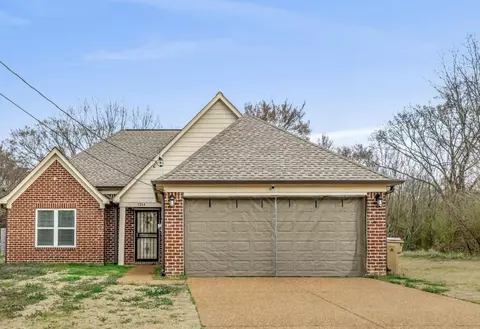 1264 Charles Bryan Rd, Cordova, TN 38018