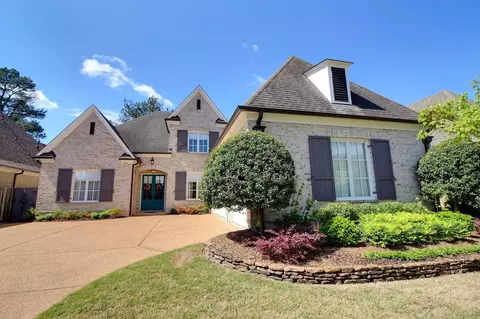 2069 Standing Rock Ave, Collierville, TN 38017