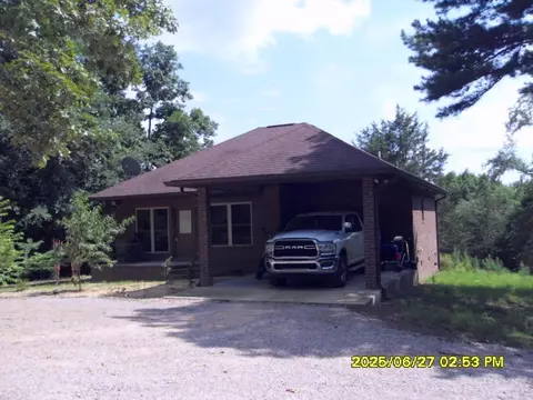 5365 Sardis Dr, Hickory Valley, TN 38042