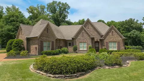 25 Riversedge Cv N, Arlington, TN 38002