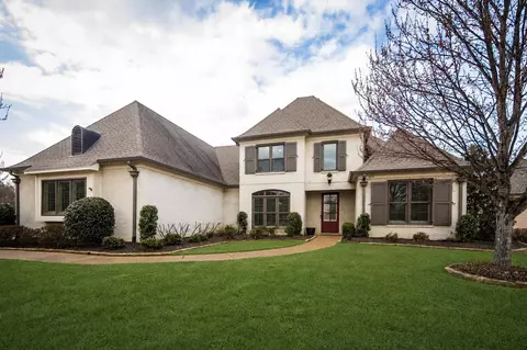 4313 Mount Gillespie Dr, Lakeland, TN 38002