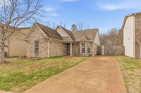2481 Boxford Ln, Cordova, TN 38016