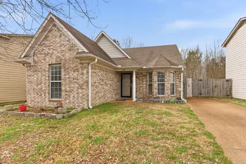 2481 Boxford Ln, Cordova, TN 38016