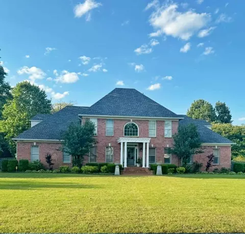 37 Crownpointe Cv, Jackson, TN 38305