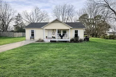 93 Beech St, Halls, TN 38040