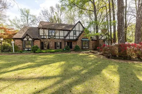 9255 Dogwood Rd, Germantown, TN 38139