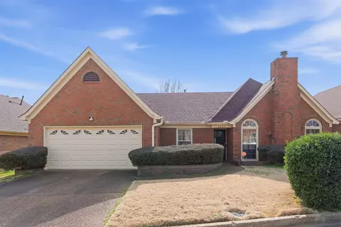 6803 Devenshire Ln, Memphis, TN 38141