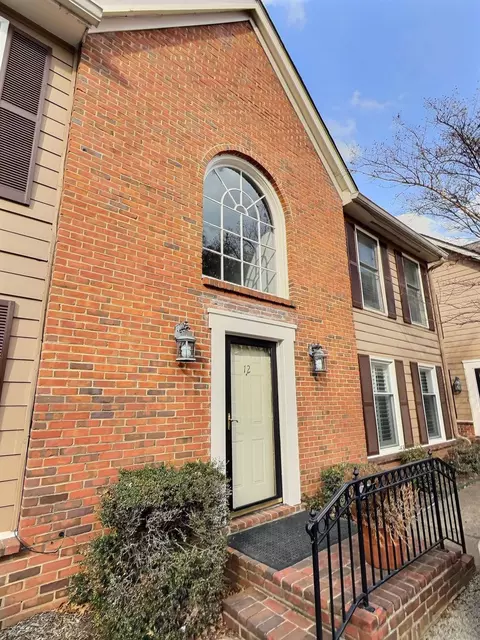 12 S Idlewild St #3, Memphis, TN 38104
