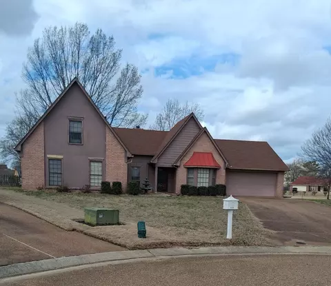 6830 Clearwater Cv, Memphis, TN 38141