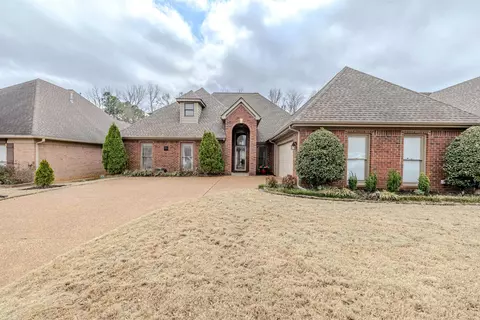 946 Spinnaker Ln, Cordova, TN 38018